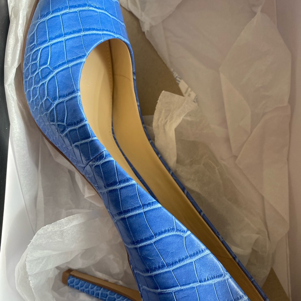 Nine West Blue Ezra Pumps - Picture 2 of 4